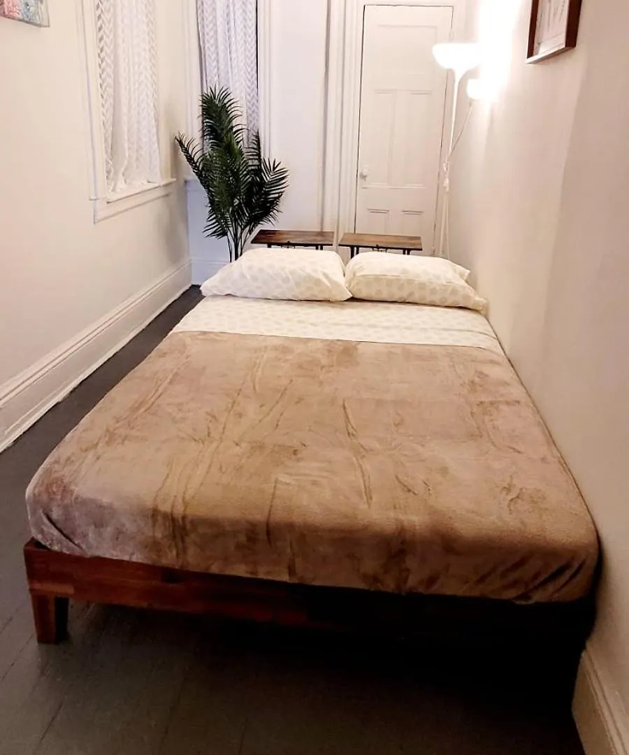 Superlative Midtown Manhattan Apartment New York