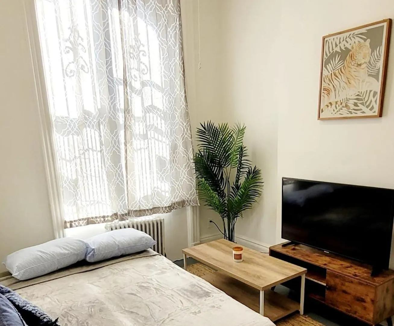 Superlative Midtown Manhattan Apartment New York